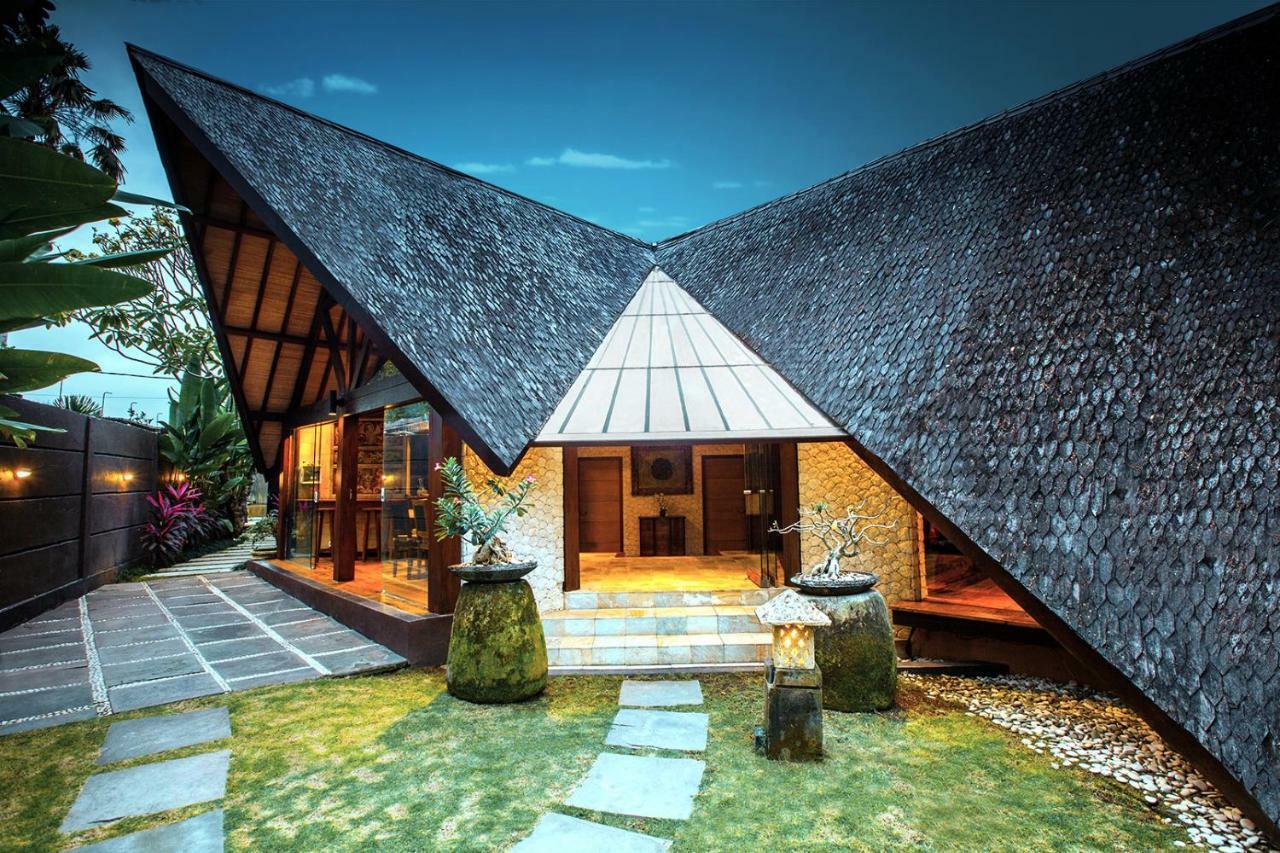Seminyak Villa Kalyca Exterior photo