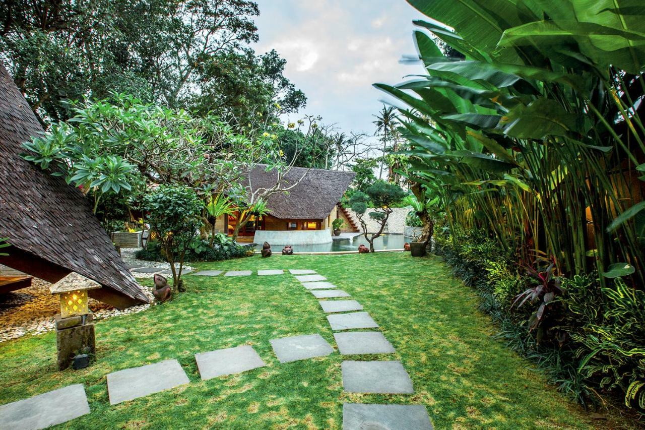 Seminyak Villa Kalyca Exterior photo