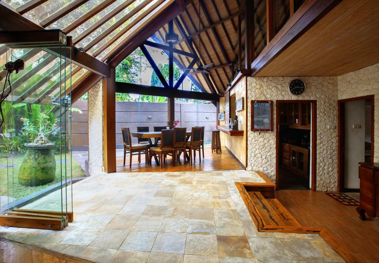 Seminyak Villa Kalyca Exterior photo