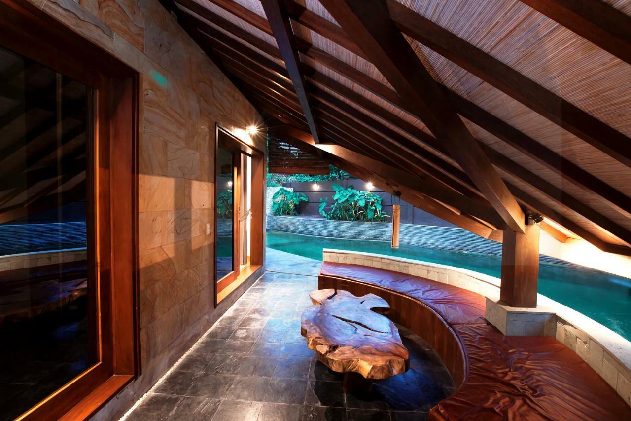 Seminyak Villa Kalyca Exterior photo